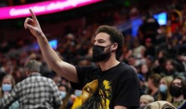 美媒爆料汤神视频,美媒揭秘篮球巨星幕后生活瞬间